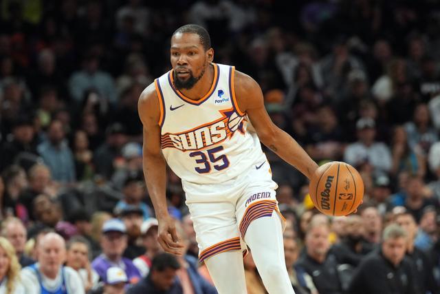 易建联真的混不下NBA吗？5年换4队后才发现，答案可能很意外